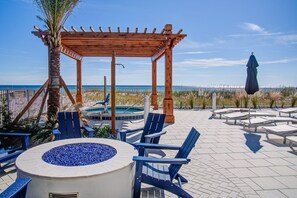 Property grounds - Blu 607 ~ Luxury Oceanfront 4BR/3BA ~ Sleeps 10 ~ Unbelievable Views! (Fort Walton Beach)