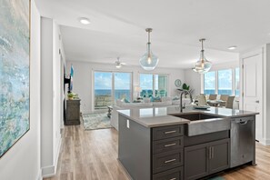 Fridge, microwave, oven, stovetop - Blu 607 ~ Luxury Oceanfront 4BR/3BA ~ Sleeps 10 ~ Unbelievable Views! (Fort Walton Beach)