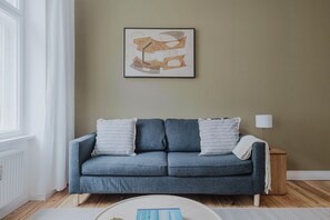 Télévision, chaîne hi-fi