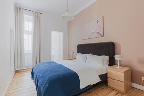 1 chambre, fer et planche à repasser, Wi-Fi, draps fournis