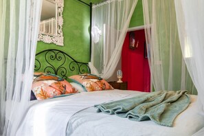 1 多间卧室、熨斗/熨衣板、WiFi、床单