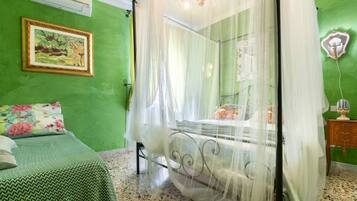 1 soverom, strykejern/-brett, wi-fi og sengetøy