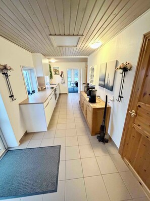 Fridge, oven, stovetop, dishwasher - Lovely house with a view of the Limfjord (Vesløs)
