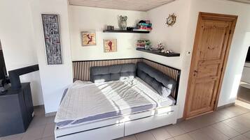 3 bedrooms, free WiFi