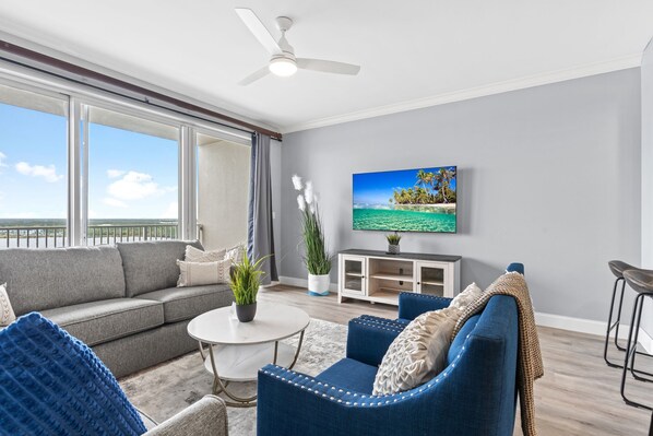 Family Condo, Lake View - Renovated Condo 2mil away from Disney  (Orlando)
