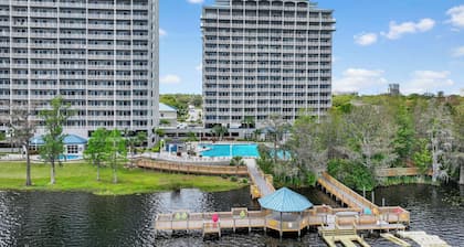 Renovated Condo 2mil away from Disney