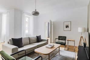 Fernseher, Stereoanlage