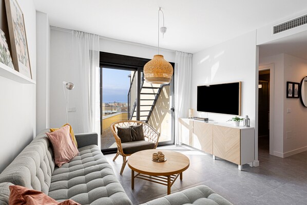 TV - Marinsa Beach,3 bed penthouse (Llanos, Los (Torrox-Costa))