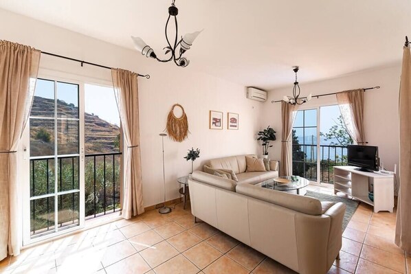 View from property - Private villa in Tamango Hill (Torrox)