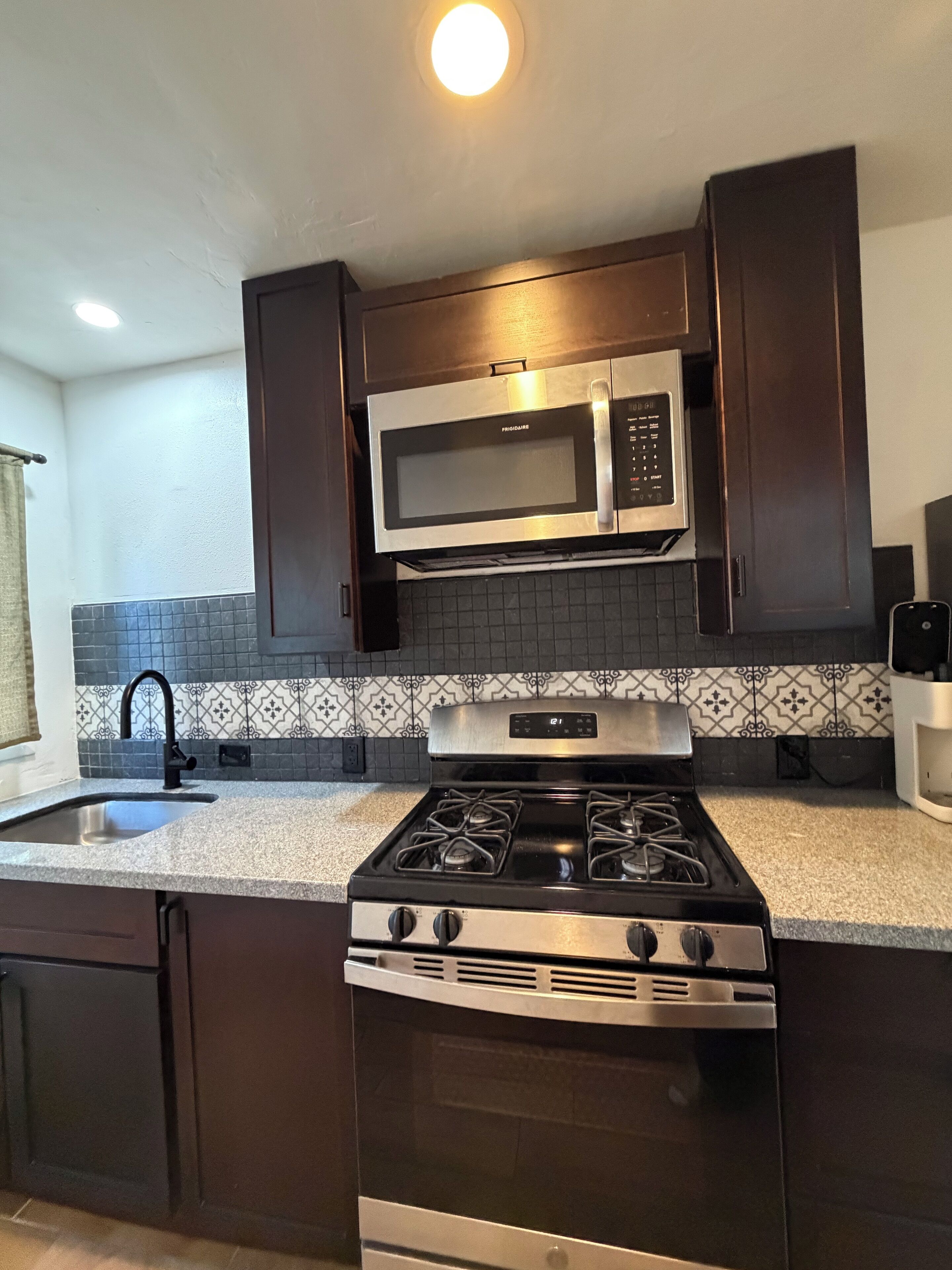 Superior Double Room, Garden View | Private kitchen