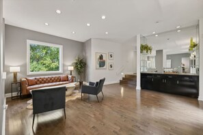 Smart TV, fireplace, offices