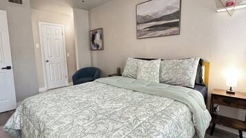 1 habitación, tabla de planchar con plancha, wifi y ropa de cama
