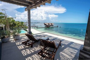 Terrace/patio - CasaZul | 9 BR | Luxury Beachfront Mansion (Cancún)