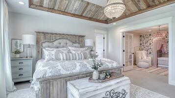 5 bedrooms, iron/ironing board, WiFi, bed sheets