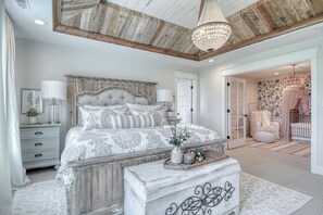 5 dormitoris, planxa i posts de planxar, wifi i roba de llit 