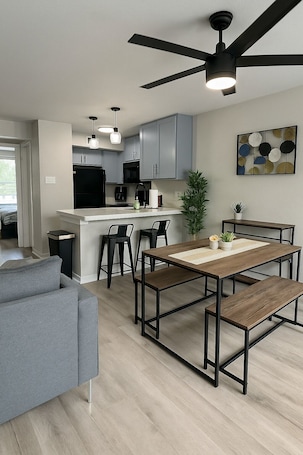 DT Dallas Luxe Abode 1BD Apt