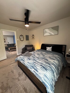 1 soverom, strykejern/-brett, wi-fi og sengetøy