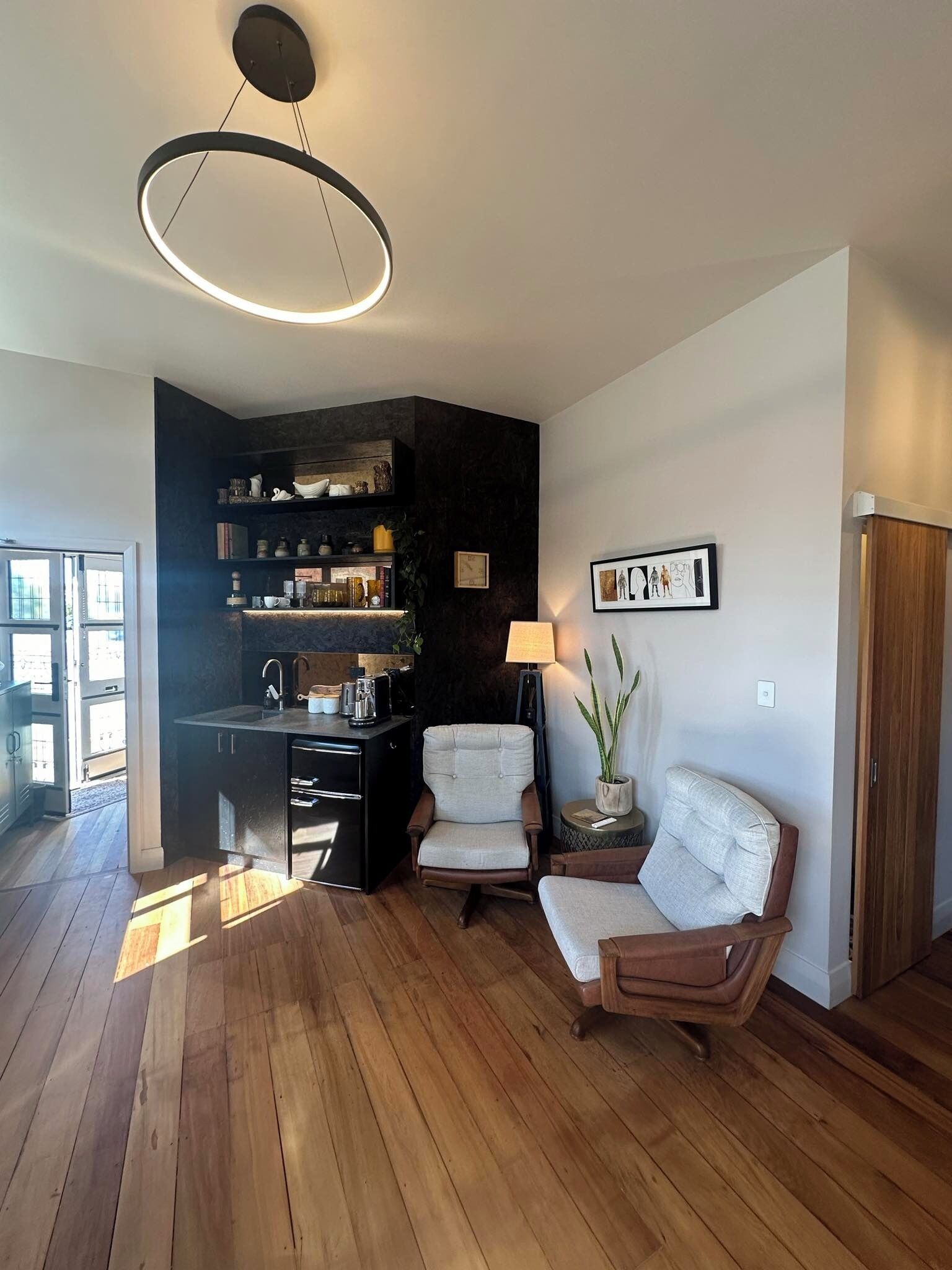 Smart TV, offices