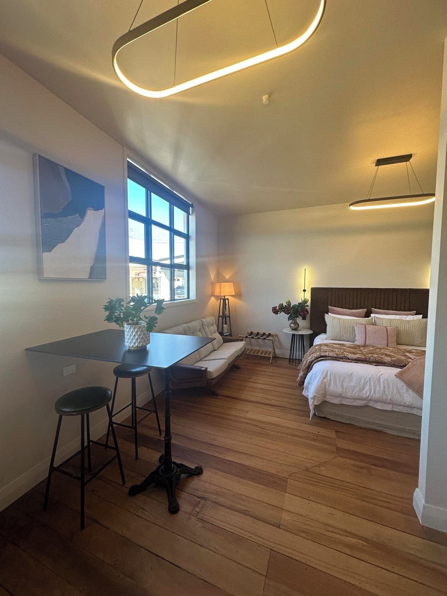 1 bedroom, desk, iron/ironing board, free WiFi