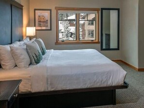 1 غرفة نوم ومكواة/لوح كي وواي فاي وملاءات أسرّة