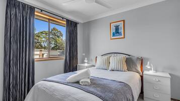 3 bedrooms, Internet