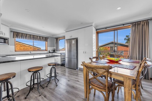 Harbour Lights - 3 bedroom