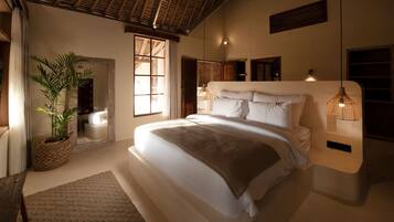 Family Villa, 4 Bedrooms, Private Pool | 4 bedrooms, free WiFi, bed sheets