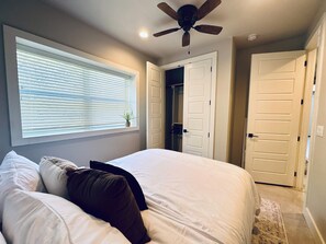 3 soverom, strykejern/-brett, wi-fi (inkludert) og sengetøy