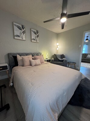 1 chambre, fer et planche à repasser, Wi-Fi, draps fournis