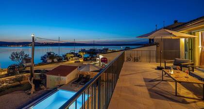 Villa Beachfront With 4 Bedrooms and 3 5 Bathrooms