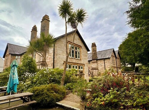 2 Bedroom Cornish Cottage For Penzance And St Ives