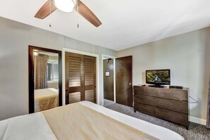 1 bedroom, iron/ironing board, free WiFi, bed sheets - Garden Breeze Retreat | Pono Kai Resort | J202 (Kapa`a)