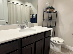Bathroom - Highlands Retreat (Colorado Springs)