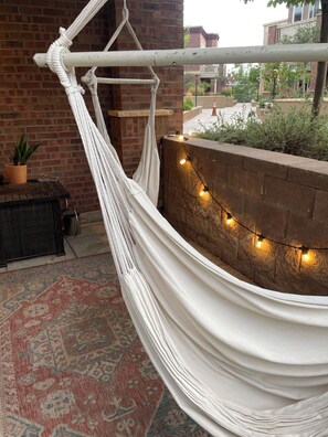Property grounds - Hammock Hideaway- Close to Trails, Restaurants & Downtown (Boulder)