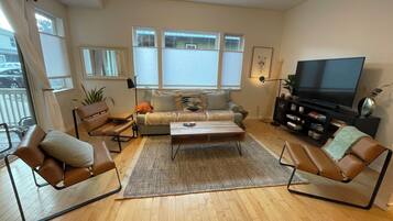 Smart TV, video games, books, video library