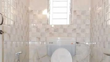 Habitació bàsica | Bany | Sabatilles