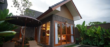 Deluxe-huvila, näköala laaksoon | Terassi/patio