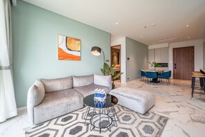 Presidential Suite, 2 Bedrooms, Club Lounge Access, City View