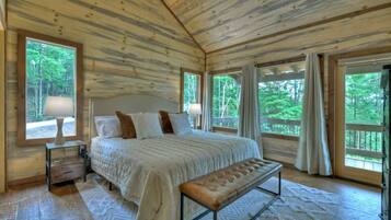 3 chambres, bureau, Wi-Fi gratuit, draps fournis