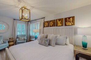 4 bedrooms, free WiFi, bed sheets