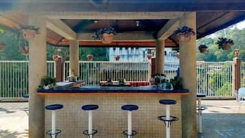 Bar (en el alojamiento)