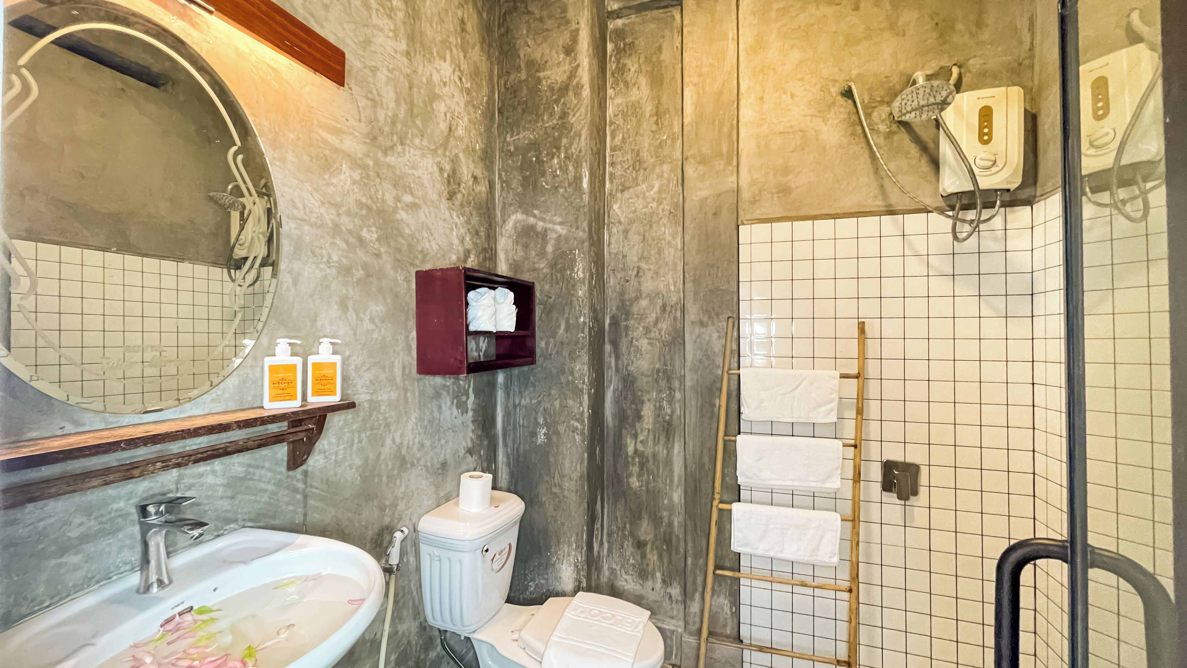 Photo - The Center Point