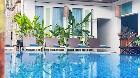 ์ผ์ธ ์์์ฅ, 09:00 ~ 21:00 ์คํ, ๋ฌด๋ฃ ์นด๋ฐ๋, ์์์ฅ ํ๋ผ์