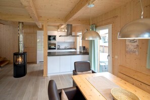 Geladeira, fogão, cooktop, lava-louças