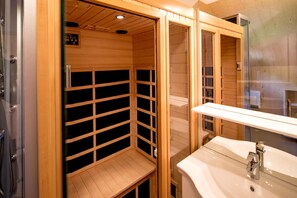 Shower, hair dryer - Attractive chalet with hot tub (Sankt Georgen ob Murau Sankt Lorenzen ob Murau)