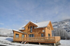 Holiday Home Exterior [winter]