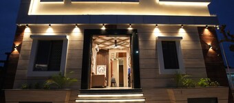 HOTEL KASTURI PALACE