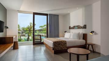 Studio Room King Pool View | 1 bedroom, in-room safe, desk, blackout drapes