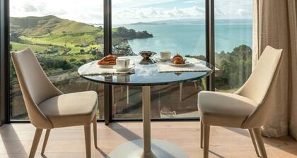 Omana Luxury Villa on Waiheke Island Four intimate villas with private beach