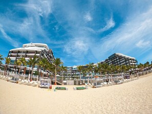 Unclassified image, 4 of 57, button - 1BD Suite Garza Blanca Cabo Pool (Cabo San Lucas)